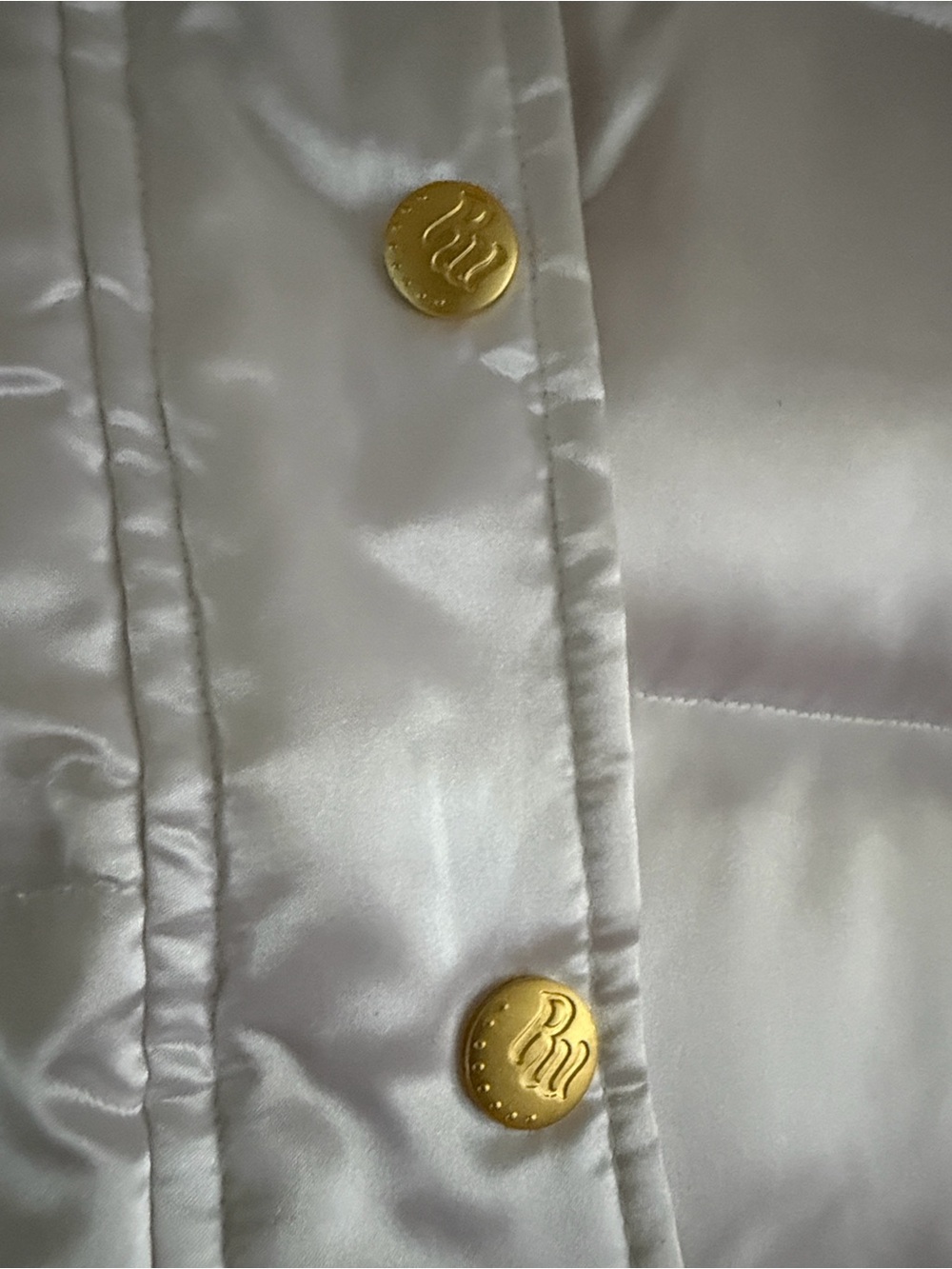 Vintage Y2K Rocawear White Puffer Jacket with Faux Fur Pom-Poms - Picture 5 of 6